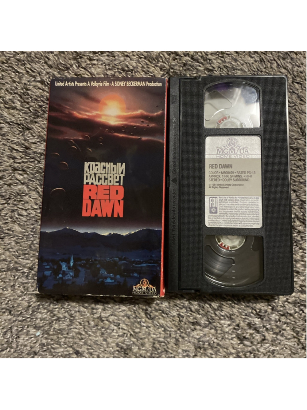 Red Dawn (VHS, 1992) Patrick Swayze, C. Thomas Howell, Lea Thompson, Ben Johnson